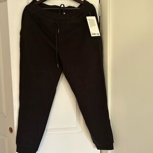 NWT: Lululemon Black Scuba HR Jogger